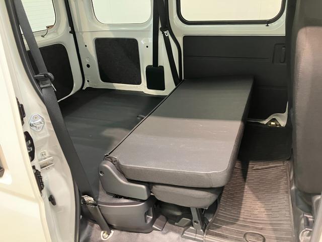 ハイゼットカーゴＤＸ　ＣＶＴ　キーレス　前席パワーウインドウ　車検整備付衝突被害軽減ブレーキ　スマアシ　コーナーセンサー　キーレス　前席パワーウインドウ　ＡＭ／ＦＭステレオ　両側スライドドア　オートライト（滋賀県）の中古車