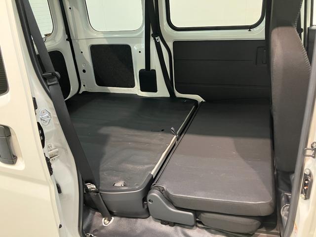 ハイゼットカーゴＤＸ　ＣＶＴ　キーレス　前席パワーウインドウ　車検整備付衝突被害軽減ブレーキ　スマアシ　コーナーセンサー　キーレス　前席パワーウインドウ　ＡＭ／ＦＭステレオ　両側スライドドア　オートライト（滋賀県）の中古車