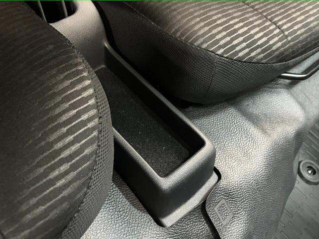 ハイゼットカーゴＤＸ　ＣＶＴ　キーレス　前席パワーウインドウ　車検整備付衝突被害軽減ブレーキ　スマアシ　コーナーセンサー　キーレス　前席パワーウインドウ　ＡＭ／ＦＭステレオ　両側スライドドア　オートライト（滋賀県）の中古車