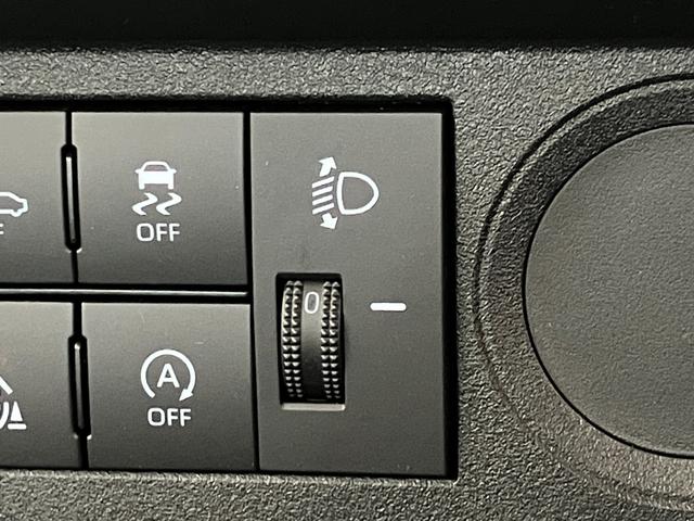 ハイゼットトラックスタンダード　５ＭＴ　パートタイム４ＷＤ　届出済未使用車衝突被害軽減ブレーキ　コーナーセンサー　パートタイム４ＷＤ　ＡＭ／ＦＭラジオ　マニュアルエアコン　マニュアルレベリング　オートライト（滋賀県）の中古車