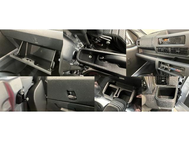 ハイゼットトラックスタンダード　５ＭＴ　パートタイム４ＷＤ　届出済未使用車衝突被害軽減ブレーキ　コーナーセンサー　パートタイム４ＷＤ　ＡＭ／ＦＭラジオ　マニュアルエアコン　マニュアルレベリング　オートライト（滋賀県）の中古車