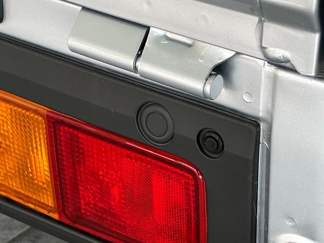 ハイゼットトラックスタンダード　５ＭＴ　パートタイム４ＷＤ　届出済未使用車衝突被害軽減ブレーキ　コーナーセンサー　パートタイム４ＷＤ　ＡＭ／ＦＭラジオ　マニュアルエアコン　マニュアルレベリング　オートライト（滋賀県）の中古車