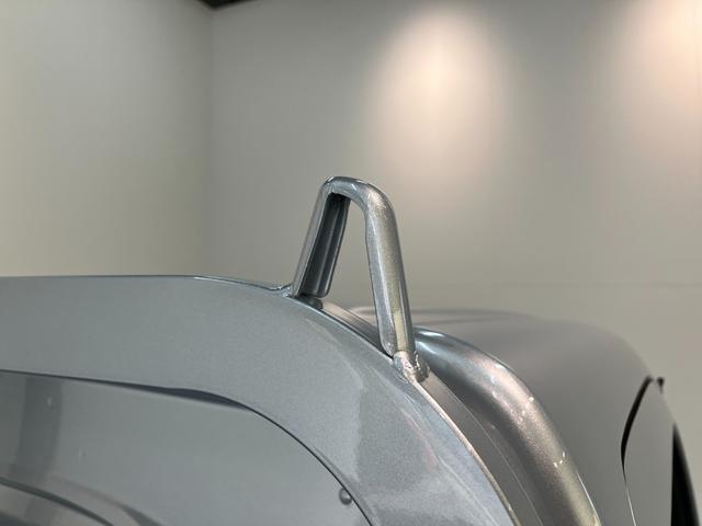 ハイゼットトラックスタンダード　５ＭＴ　パートタイム４ＷＤ　届出済未使用車衝突被害軽減ブレーキ　コーナーセンサー　パートタイム４ＷＤ　ＡＭ／ＦＭラジオ　マニュアルエアコン　マニュアルレベリング　オートライト（滋賀県）の中古車