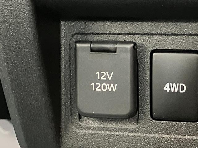 ハイゼットトラックスタンダード　５ＭＴ　パートタイム４ＷＤ　届出済未使用車衝突被害軽減ブレーキ　コーナーセンサー　パートタイム４ＷＤ　ＡＭ／ＦＭラジオ　マニュアルエアコン　マニュアルレベリング　オートライト（滋賀県）の中古車