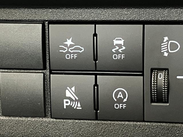 ハイゼットトラックスタンダード　５ＭＴ　パートタイム４ＷＤ　届出済未使用車衝突被害軽減ブレーキ　コーナーセンサー　パートタイム４ＷＤ　ＡＭ／ＦＭラジオ　マニュアルエアコン　マニュアルレベリング　オートライト（滋賀県）の中古車