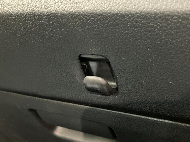 ハイゼットトラックスタンダード　５ＭＴ　パートタイム４ＷＤ　届出済未使用車衝突被害軽減ブレーキ　コーナーセンサー　パートタイム４ＷＤ　ＡＭ／ＦＭラジオ　マニュアルエアコン　マニュアルレベリング　オートライト（滋賀県）の中古車