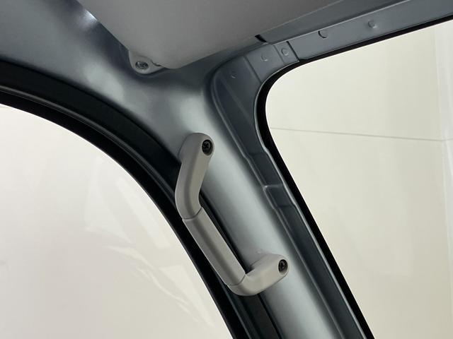 ハイゼットトラックスタンダード　５ＭＴ　パートタイム４ＷＤ　届出済未使用車衝突被害軽減ブレーキ　コーナーセンサー　パートタイム４ＷＤ　ＡＭ／ＦＭラジオ　マニュアルエアコン　マニュアルレベリング　オートライト（滋賀県）の中古車