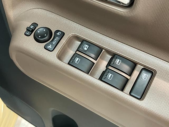 ムーヴキャンバスセオリーG 10型フルセグナビ バックカメラ 届出済未使用車衝突被害軽減ブレーキ コーナーセンサー 10型フルセグナビ バックカメラ 前後ドラレコ DVD再生 Bluetooth USB 両側電動スライドドア 前席シートヒーター 電動パーキングブレーキ LED(滋賀県)の中古車