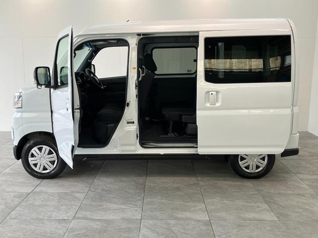 アトレーＲＳ　４ＷＤ　デジタルインナーミラー　届出済未使用車衝突被害軽減ブレーキ　コーナーセンサー　４ＷＤ　バックカメラ（ナビ装着時用）　両側パワスラ　ＬＥＤ　オートライト　レーダークルーズコントロール　スマートキー　エコアイドル　デジタルインナーミラー（滋賀県）の中古車