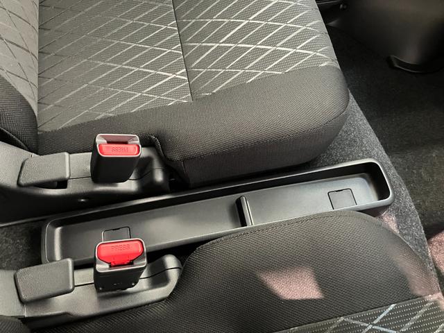 アトレーＲＳ　４ＷＤ　デジタルインナーミラー　届出済未使用車衝突被害軽減ブレーキ　コーナーセンサー　４ＷＤ　バックカメラ（ナビ装着時用）　両側パワスラ　ＬＥＤ　オートライト　レーダークルーズコントロール　スマートキー　エコアイドル　デジタルインナーミラー（滋賀県）の中古車