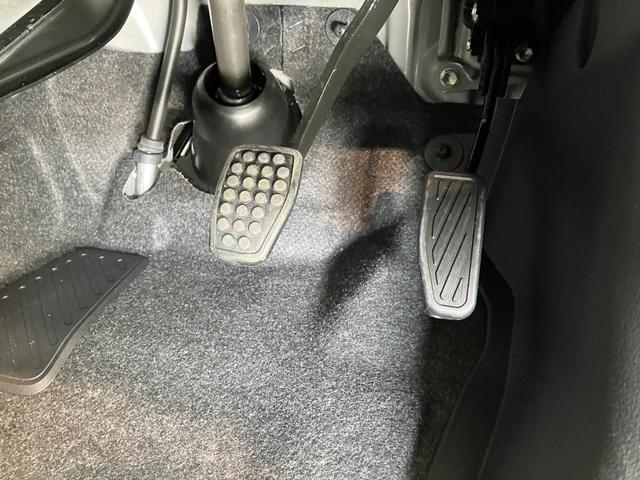 アトレーＲＳ　４ＷＤ　デジタルインナーミラー　届出済未使用車衝突被害軽減ブレーキ　コーナーセンサー　４ＷＤ　バックカメラ（ナビ装着時用）　両側パワスラ　ＬＥＤ　オートライト　レーダークルーズコントロール　スマートキー　エコアイドル　デジタルインナーミラー（滋賀県）の中古車