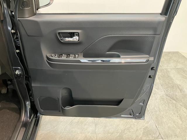 タントカスタムＸ　コーナーセンサー　シートヒーター　届出済未使用車衝突被害軽減ブレーキ　コーナーセンサー　バックカメラ（ナビ装着時用）　両側電動スライドドア　前席シートヒーター　電動パーキングブレーキ　ＬＥＤ　オートライト　オートエアコン　スマートキー　エコアイドル（滋賀県）の中古車