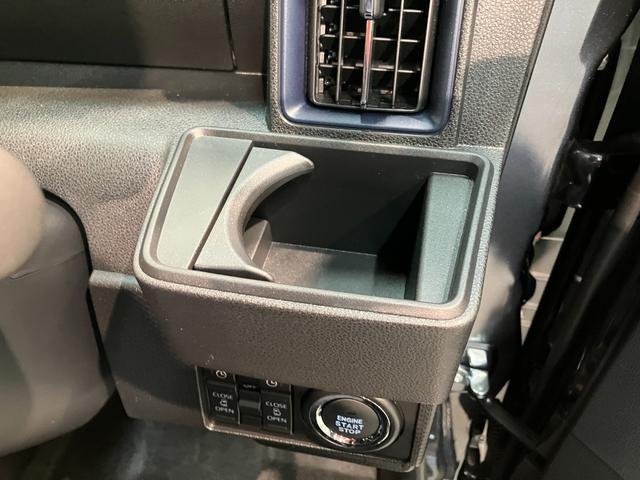 タントカスタムＸ　コーナーセンサー　シートヒーター　届出済未使用車衝突被害軽減ブレーキ　コーナーセンサー　バックカメラ（ナビ装着時用）　両側電動スライドドア　前席シートヒーター　電動パーキングブレーキ　ＬＥＤ　オートライト　オートエアコン　スマートキー　エコアイドル（滋賀県）の中古車