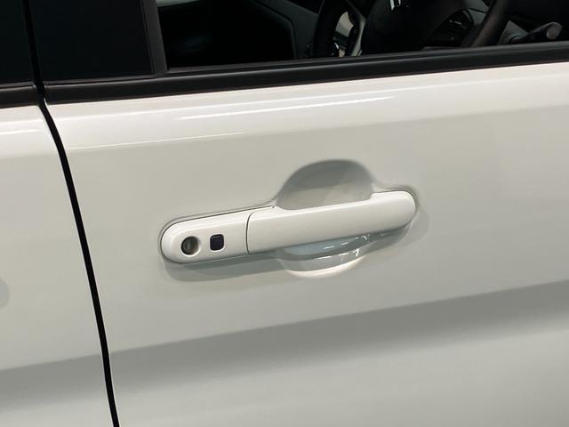 ソリオハイブリッドＭＺ　８型ナビ　パノラマカメラ　レーダークルコン衝突被害軽減ブレーキ　８型フルセグナビ　パノラマカメラ　Ｂｌｕｅｔｏｏｔｈ　ＵＳＢ　前後ドラレコ　ＥＴＣ　レーダークルーズコントロール　シートヒーター　両側パワスラ　オートエアコン　スマートキー（滋賀県）の中古車