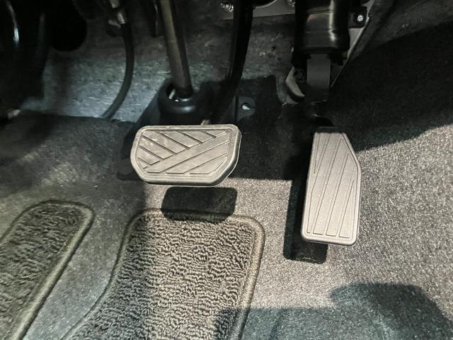 ソリオハイブリッドＭＺ　８型ナビ　パノラマカメラ　レーダークルコン衝突被害軽減ブレーキ　８型フルセグナビ　パノラマカメラ　Ｂｌｕｅｔｏｏｔｈ　ＵＳＢ　前後ドラレコ　ＥＴＣ　レーダークルーズコントロール　シートヒーター　両側パワスラ　オートエアコン　スマートキー（滋賀県）の中古車