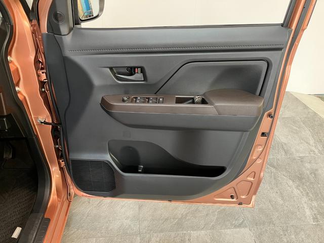 ルーミーＧ　Ｓ　ワンセグナビ　バックカメラ　ＥＴＣ　クルコン衝突被害軽減ブレーキ　ワンセグナビ　バックカメラ　ＤＶＤ再生　オートライト　オートエアコン　クルーズコントロール　電動格納式ミラー　両側電動スライドドア　スマートキー　エコアイドル（滋賀県）の中古車