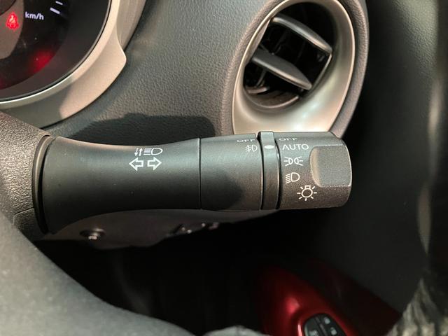 ジューク１５ＲＸ　タイプＶ　フルセグナビ　バックカメラ　車検整備付フルセグナビ　バックカメラ　ＥＴＣ　ＵＳＢ　オートライト　オートエアコン　電動格納式ミラー　スマートキー　エコアイドル（滋賀県）の中古車