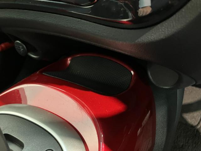 ジューク１５ＲＸ　タイプＶ　フルセグナビ　バックカメラ　車検整備付フルセグナビ　バックカメラ　ＥＴＣ　ＵＳＢ　オートライト　オートエアコン　電動格納式ミラー　スマートキー　エコアイドル（滋賀県）の中古車