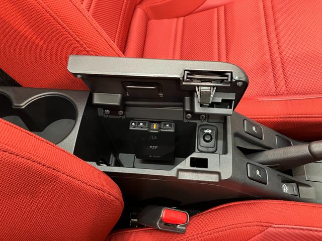 コペンローブ　フルセグナビ　バックカメラ　ドラレコ　車検整備付電動オープンルーフ　フルセグナビ　バックカメラ　ドラレコ　ＤＶＤ再生　Ｂｌｕｅｔｏｏｔｈ　ＵＳＢ　ＥＴＣ　シートヒーター　ＬＥＤヘッドライト　オートエアコン　スマートキー　エコアイドル（滋賀県）の中古車