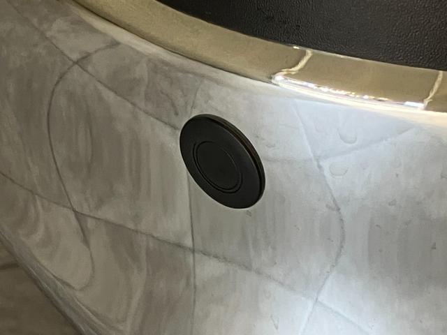 ハイラックスＺ　４ＷＤ　フルセグナビ　Ｂカメラ　レーダークルコン　ＬＥＤトヨタセーフティセンス　コーナーセンサー　フルセグナビ　バックカメラ　Ｂｌｕｅｔｏｏｔｈ　ＥＴＣ　レーダークルーズコントロール　デフロック　ＬＥＤヘッドライト　オートライト　スマートキー（滋賀県）の中古車