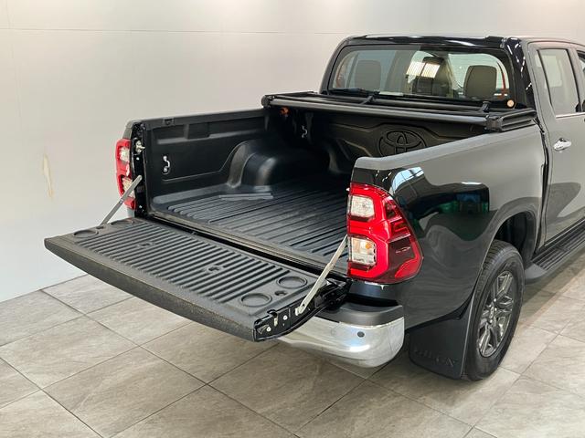 ハイラックスＺ　４ＷＤ　フルセグナビ　Ｂカメラ　レーダークルコン　ＬＥＤトヨタセーフティセンス　コーナーセンサー　フルセグナビ　バックカメラ　Ｂｌｕｅｔｏｏｔｈ　ＥＴＣ　レーダークルーズコントロール　デフロック　ＬＥＤヘッドライト　オートライト　スマートキー（滋賀県）の中古車