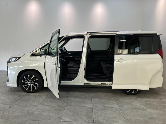 ノアハイブリッドS−Z 10.5型ナビ バックカメラ ドラレコTSS コーナーセンサー 10.5型フルセグナビ バックカメラ 前後ドラレコ ETC2.0 DVD Bluetooth USB シートヒーター レーダークルコン 両側電動スライドドア スマートキー(滋賀県)の中古車