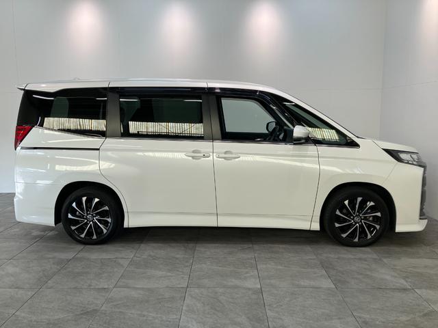 ノアハイブリッドS−Z 10.5型ナビ バックカメラ ドラレコTSS コーナーセンサー 10.5型フルセグナビ バックカメラ 前後ドラレコ ETC2.0 DVD Bluetooth USB シートヒーター レーダークルコン 両側電動スライドドア スマートキー(滋賀県)の中古車