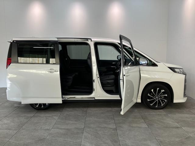 ノアハイブリッドS−Z 10.5型ナビ バックカメラ ドラレコTSS コーナーセンサー 10.5型フルセグナビ バックカメラ 前後ドラレコ ETC2.0 DVD Bluetooth USB シートヒーター レーダークルコン 両側電動スライドドア スマートキー(滋賀県)の中古車