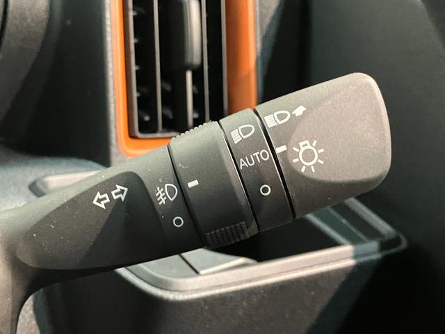 タントファンクロスターボ　ディスプレイオーディオ　届出済未使用車衝突被害軽減ブレーキ　コーナーセンサー　９型ディスプレイオーディオ　フルセグ　Ｂｌｕｅｔｏｏｔｈ　ＵＳＢ　バックカメラ　両側電動スライドドア　前席シートヒーター　ＬＥＤ　スマートキー　エコアイドル（滋賀県）の中古車