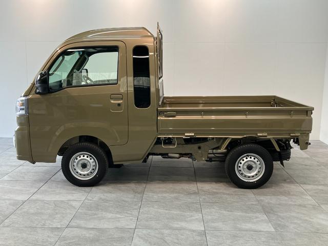 ハイゼットトラックジャンボエクストラ　４ＷＤ　ＣＶＴ　届出済未使用車衝突被害軽減ブレーキ　スマアシ　コーナーセンサー　ＬＥＤヘッドライト　オートライト　スマートキー　パワーウインドウ　電動格納式ミラー　パートタイム４ＷＤ　デフロック　荷台作業灯　デフロック（滋賀県）の中古車