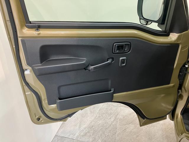 ハイゼットトラックジャンボエクストラ　４ＷＤ　ＣＶＴ　届出済未使用車衝突被害軽減ブレーキ　スマアシ　コーナーセンサー　ＬＥＤヘッドライト　オートライト　スマートキー　パワーウインドウ　電動格納式ミラー　パートタイム４ＷＤ　デフロック　荷台作業灯　デフロック（滋賀県）の中古車