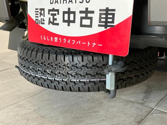 ハイゼットトラックジャンボエクストラ　４ＷＤ　ＣＶＴ　届出済未使用車衝突被害軽減ブレーキ　スマアシ　コーナーセンサー　ＬＥＤヘッドライト　オートライト　スマートキー　パワーウインドウ　電動格納式ミラー　パートタイム４ＷＤ　デフロック　荷台作業灯　デフロック（滋賀県）の中古車