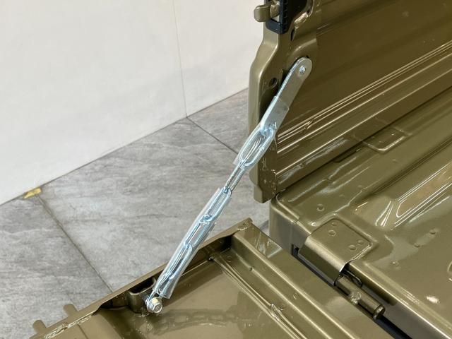 ハイゼットトラックジャンボエクストラ　４ＷＤ　ＣＶＴ　届出済未使用車衝突被害軽減ブレーキ　スマアシ　コーナーセンサー　ＬＥＤヘッドライト　オートライト　スマートキー　パワーウインドウ　電動格納式ミラー　パートタイム４ＷＤ　デフロック　荷台作業灯　デフロック（滋賀県）の中古車