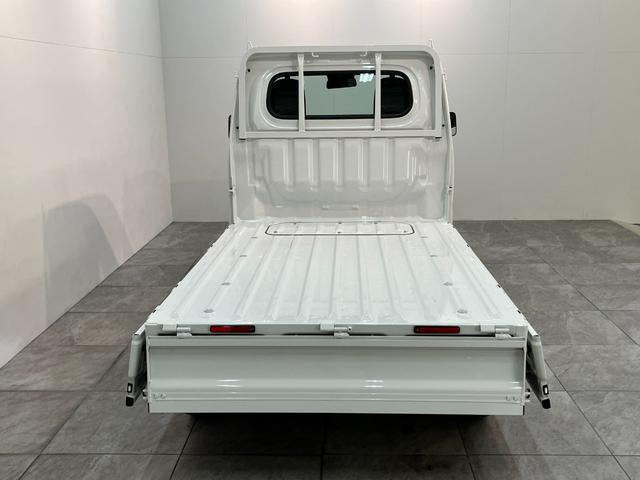 ハイゼットトラックスタンダード　４ＷＤ　ＣＶＴ　届出済未使用車衝突被害軽減ブレーキ　コーナーセンサー　パートタイム４ＷＤ　ＡＭ／ＦＭラジオ　マニュアルエアコン　マニュアルレベリング　オートライト（滋賀県）の中古車