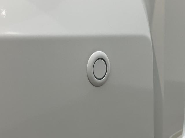 ハイゼットトラックスタンダード　４ＷＤ　ＣＶＴ　届出済未使用車衝突被害軽減ブレーキ　コーナーセンサー　パートタイム４ＷＤ　ＡＭ／ＦＭラジオ　マニュアルエアコン　マニュアルレベリング　オートライト（滋賀県）の中古車