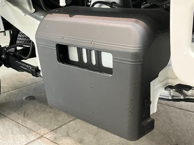 ハイゼットトラックスタンダード　４ＷＤ　ＣＶＴ　届出済未使用車衝突被害軽減ブレーキ　コーナーセンサー　パートタイム４ＷＤ　ＡＭ／ＦＭラジオ　マニュアルエアコン　マニュアルレベリング　オートライト（滋賀県）の中古車