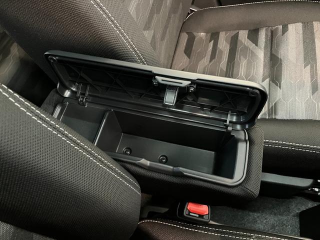 タフトＧダーククロムベンチャー　届出済未使用車　９型Ｄ．Ａ衝突被害軽減ブレーキ　コーナーセンサー　９型ディスプレイオーディオ　バックカメラ　レーダークルーズコントロール　前席シートヒーター　電動パーキング　オートエアコン　スマートキー　エコアイドル（滋賀県）の中古車