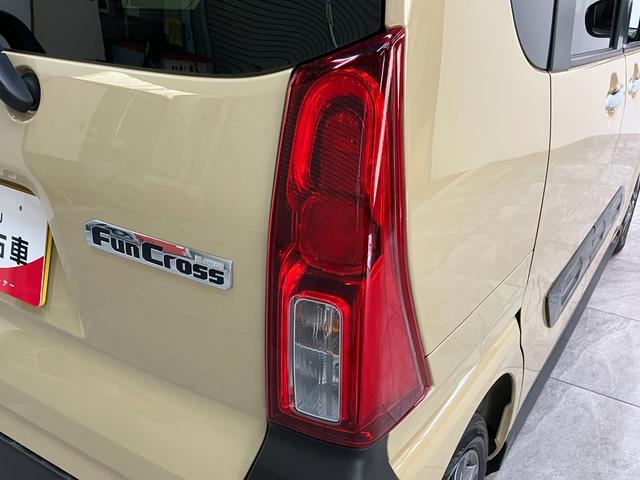 タントファンクロス 10型フルセグナビ Bカメラ 届出済未使用車衝突被害軽減ブレーキ コーナーセンサー 10型フルセグナビ Bluetooth DVD再生 USB バックカメラ 両側パワスラ 前後ドラレコ 前席シートヒーター LED スマートキー エコアイドル(滋賀県)の中古車