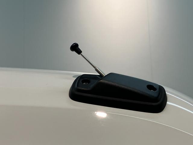 ハイゼットカーゴＤＸ　４ＷＤ　ＣＶＴ車　キーレス　前席パワーウインドウ衝突被害軽減ブレーキ　スマアシ　コーナーセンサー　キーレス　前席パワーウインドウ　ＡＭ／ＦＭステレオ　両側スライドドア　パートタイム４ＷＤ　オートライト（滋賀県）の中古車