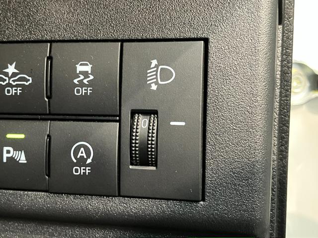 ハイゼットカーゴＤＸ　４ＷＤ　ＣＶＴ車　キーレス　前席パワーウインドウ衝突被害軽減ブレーキ　スマアシ　コーナーセンサー　キーレス　前席パワーウインドウ　ＡＭ／ＦＭステレオ　両側スライドドア　パートタイム４ＷＤ　オートライト（滋賀県）の中古車