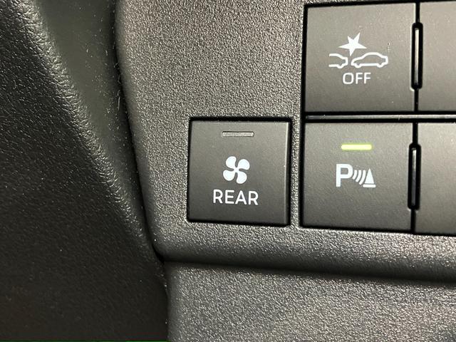 ハイゼットカーゴＤＸ　４ＷＤ　ＣＶＴ車　キーレス　前席パワーウインドウ衝突被害軽減ブレーキ　スマアシ　コーナーセンサー　キーレス　前席パワーウインドウ　ＡＭ／ＦＭステレオ　両側スライドドア　パートタイム４ＷＤ　オートライト（滋賀県）の中古車