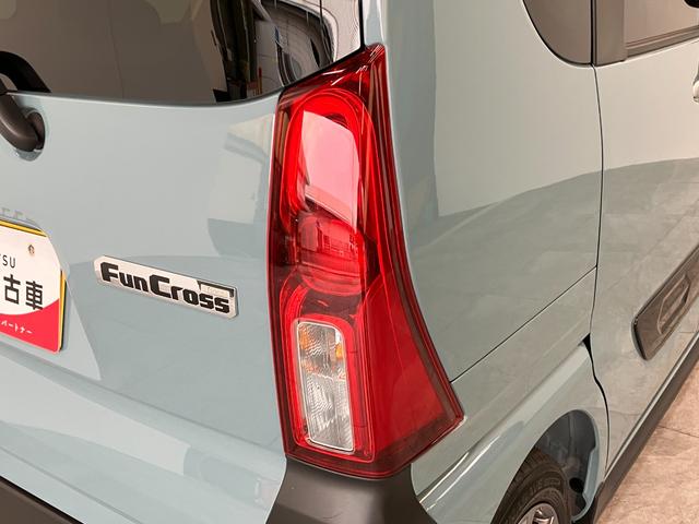 タントファンクロス　９型ディスプレイオーディオ　届出済未使用車衝突被害軽減ブレーキ　コーナーセンサー　９型ディスプレイオーディオ　フルセグ　Ｂｌｕｅｔｏｏｔｈ　ＵＳＢ　バックカメラ　両側電動スライドドア　前席シートヒーター　ＬＥＤ　スマートキー　エコアイドル（滋賀県）の中古車