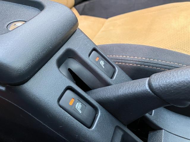 コペンローブS ワンセグナビ バックカメラ 車検整備付電動オープンルーフ ワンセグナビ バックカメラ DVD Bluetooth USB レカロシート MOMO製ハンドル シートヒーター パドルシフト LED エコアイドル エクスプレイ仕様アルミ(滋賀県)の中古車