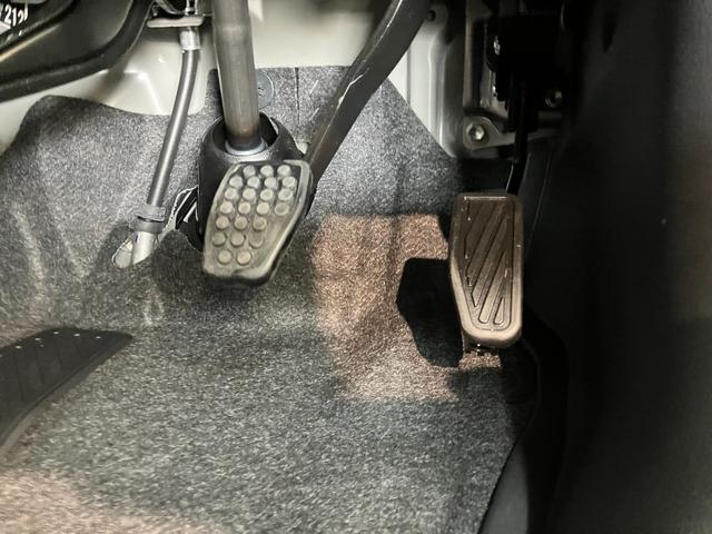 アトレーRS 4WD クルコン 両側電動スライドドア 届出済未使用車衝突被害軽減ブレーキ コーナーセンサー 4WD ターボ バックカメラ(ナビ装着時用) 両側電動スライドドア LED オートライト レーダクルーズコントロール オートエアコン スマートキー エコアイドル(滋賀県)の中古車