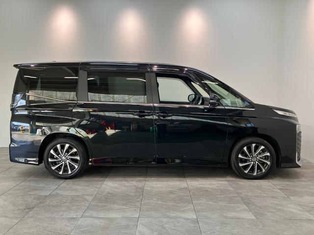 ヴォクシーハイブリッドＳ−Ｚ　１０型ナビ　レーダークルコン　Ｂカメラトヨタセーフティセンス　コーナーセンサー　１０型フルセグナビ　バックカメラ　ドラレコ　Ｂｌｕｅｔｏｏｔｈ　ＵＳＢ　ＥＴＣ　レーダークルコン　シートヒーター　両側パワスラ　デュアルエアコン　ＬＥＤ（滋賀県）の中古車