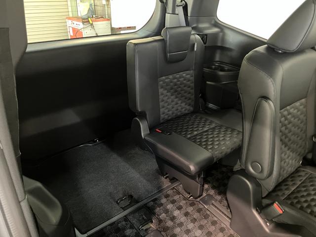 ヴォクシーハイブリッドＳ−Ｚ　１０型ナビ　レーダークルコン　Ｂカメラトヨタセーフティセンス　コーナーセンサー　１０型フルセグナビ　バックカメラ　ドラレコ　Ｂｌｕｅｔｏｏｔｈ　ＵＳＢ　ＥＴＣ　レーダークルコン　シートヒーター　両側パワスラ　デュアルエアコン　ＬＥＤ（滋賀県）の中古車