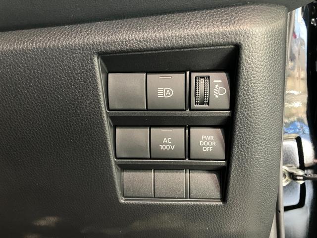 ヴォクシーハイブリッドＳ−Ｚ　１０型ナビ　レーダークルコン　Ｂカメラトヨタセーフティセンス　コーナーセンサー　１０型フルセグナビ　バックカメラ　ドラレコ　Ｂｌｕｅｔｏｏｔｈ　ＵＳＢ　ＥＴＣ　レーダークルコン　シートヒーター　両側パワスラ　デュアルエアコン　ＬＥＤ（滋賀県）の中古車