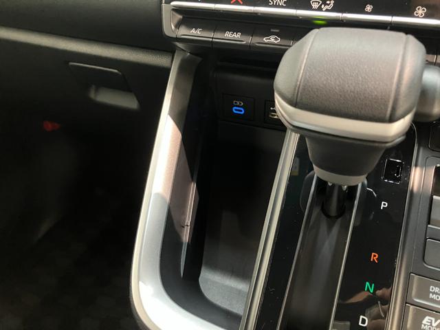 ヴォクシーハイブリッドＳ−Ｚ　１０型ナビ　レーダークルコン　Ｂカメラトヨタセーフティセンス　コーナーセンサー　１０型フルセグナビ　バックカメラ　ドラレコ　Ｂｌｕｅｔｏｏｔｈ　ＵＳＢ　ＥＴＣ　レーダークルコン　シートヒーター　両側パワスラ　デュアルエアコン　ＬＥＤ（滋賀県）の中古車