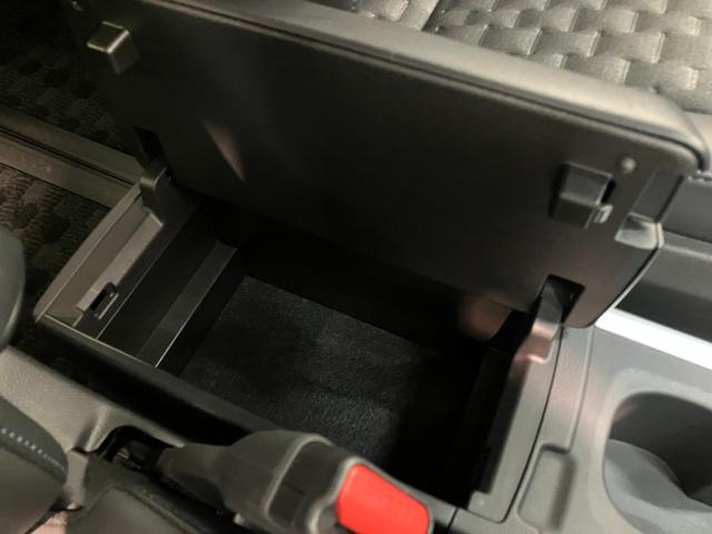 ヴォクシーハイブリッドＳ−Ｚ　１０型ナビ　レーダークルコン　Ｂカメラトヨタセーフティセンス　コーナーセンサー　１０型フルセグナビ　バックカメラ　ドラレコ　Ｂｌｕｅｔｏｏｔｈ　ＵＳＢ　ＥＴＣ　レーダークルコン　シートヒーター　両側パワスラ　デュアルエアコン　ＬＥＤ（滋賀県）の中古車