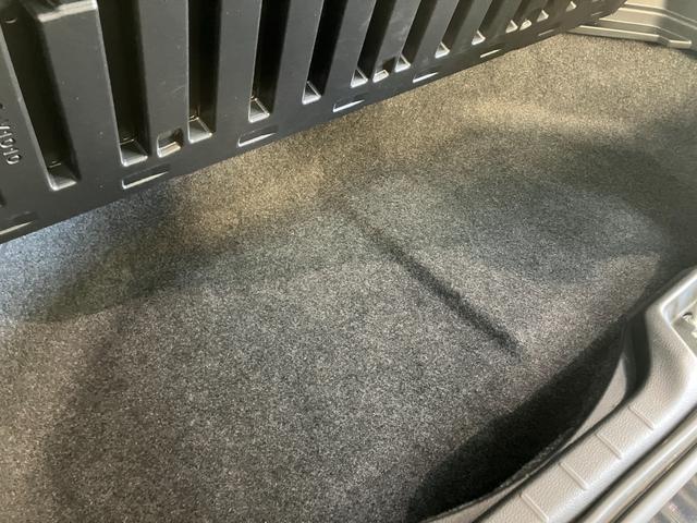 ヴォクシーハイブリッドＳ−Ｚ　１０型ナビ　レーダークルコン　Ｂカメラトヨタセーフティセンス　コーナーセンサー　１０型フルセグナビ　バックカメラ　ドラレコ　Ｂｌｕｅｔｏｏｔｈ　ＵＳＢ　ＥＴＣ　レーダークルコン　シートヒーター　両側パワスラ　デュアルエアコン　ＬＥＤ（滋賀県）の中古車